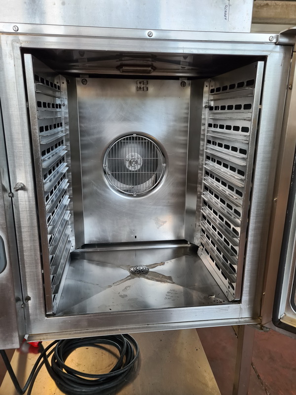 forno a gas Zanussi 10 teglie GN1/1 in vendita - foto 2