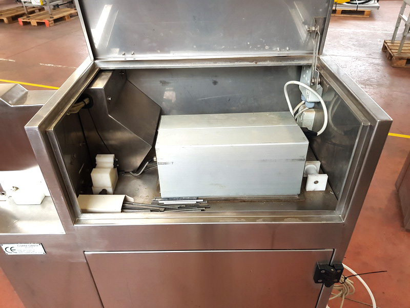 etichettatrice salumi Corni usata in vendita - foto 4