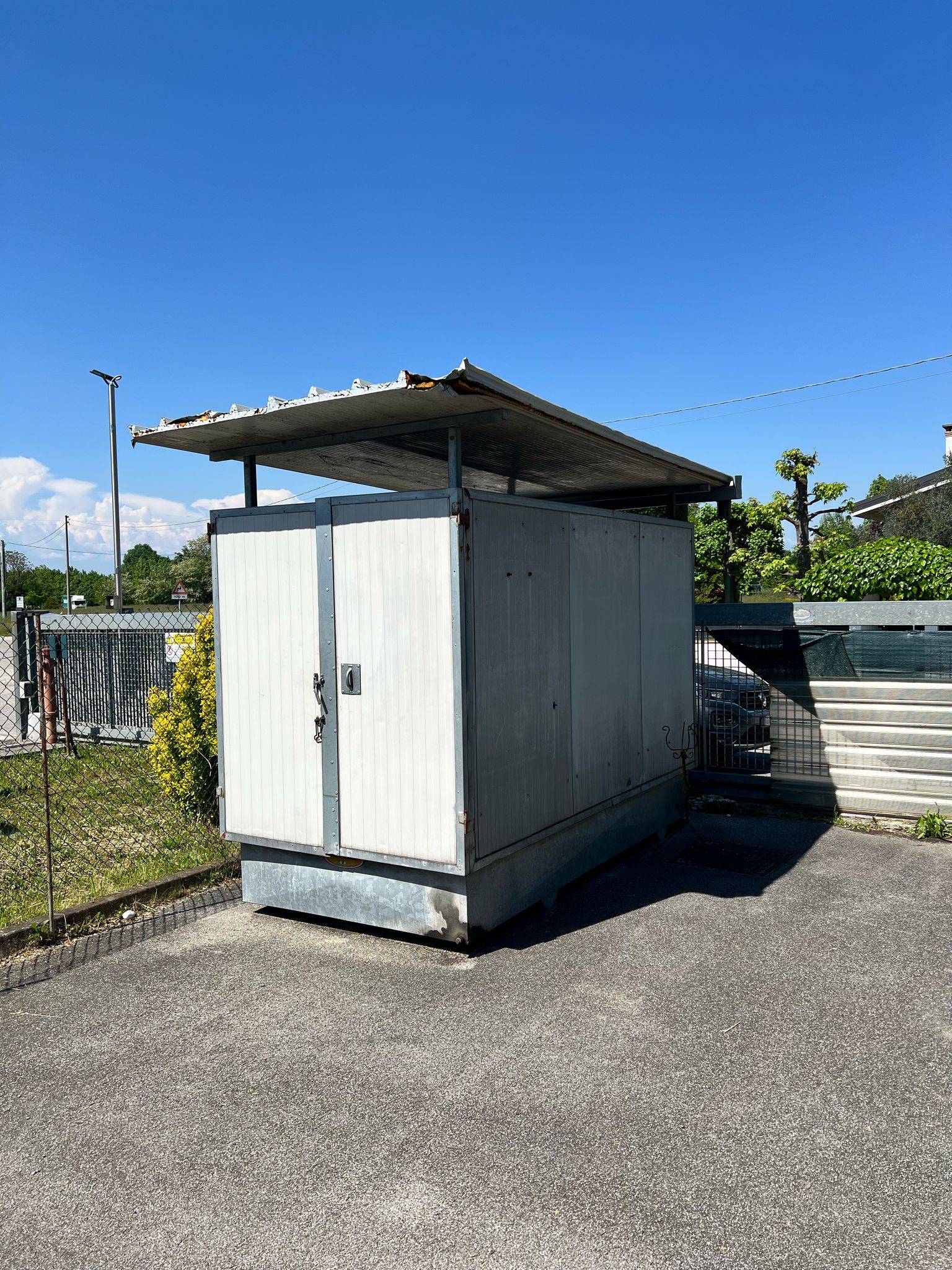 SERBATOIO/DISTRIBUTORE DI GASOLIO in vendita - foto 4