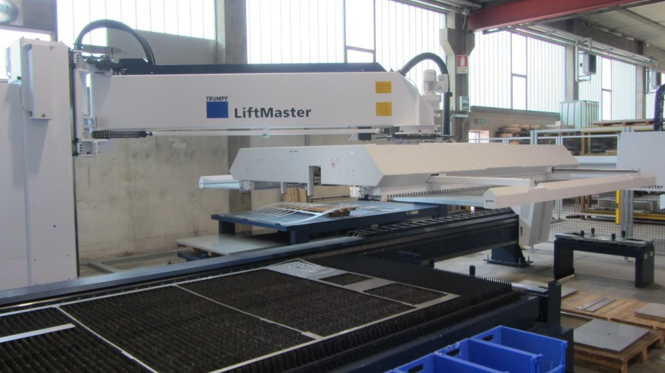 Laser Trumpf Trulaser3030 con LiftMaster e SortMaster in vendita - foto 6