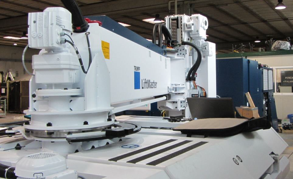 Laser Trumpf Trulaser3030 con LiftMaster e SortMaster in vendita - foto 3