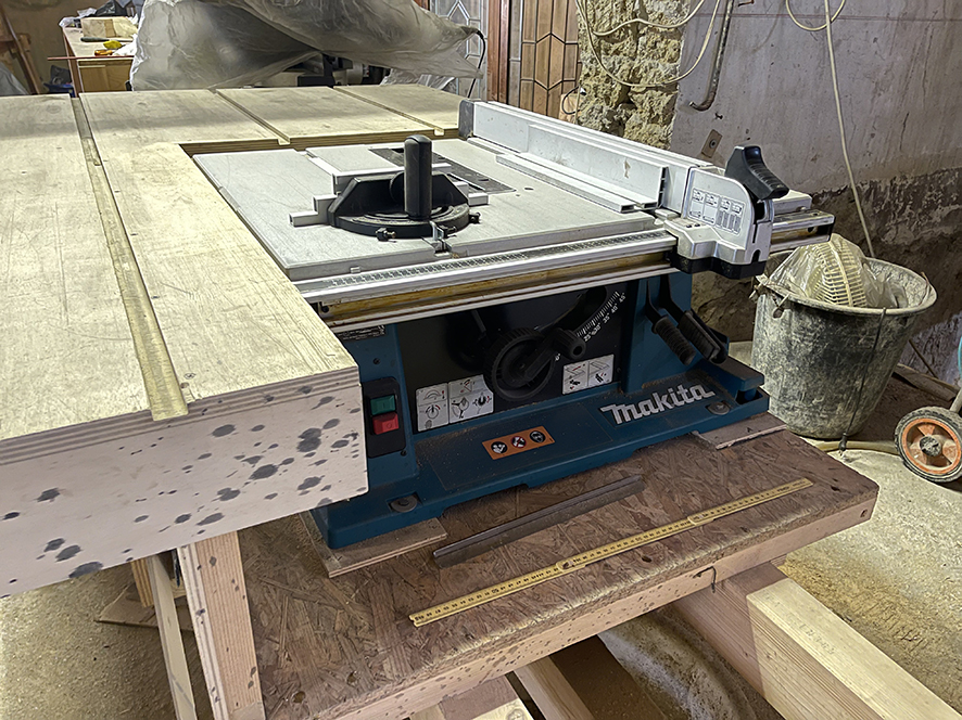MAKITA 2704N SEGA CIRCOLARE USATA POCHISSIMO in vendita - foto 5