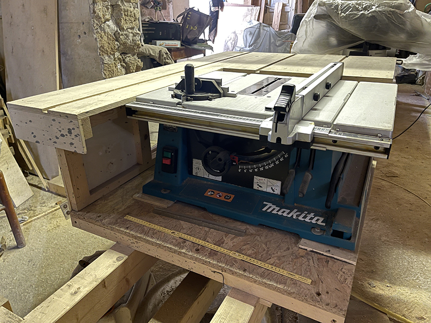 MAKITA 2704N SEGA CIRCOLARE USATA POCHISSIMO in vendita - foto 1