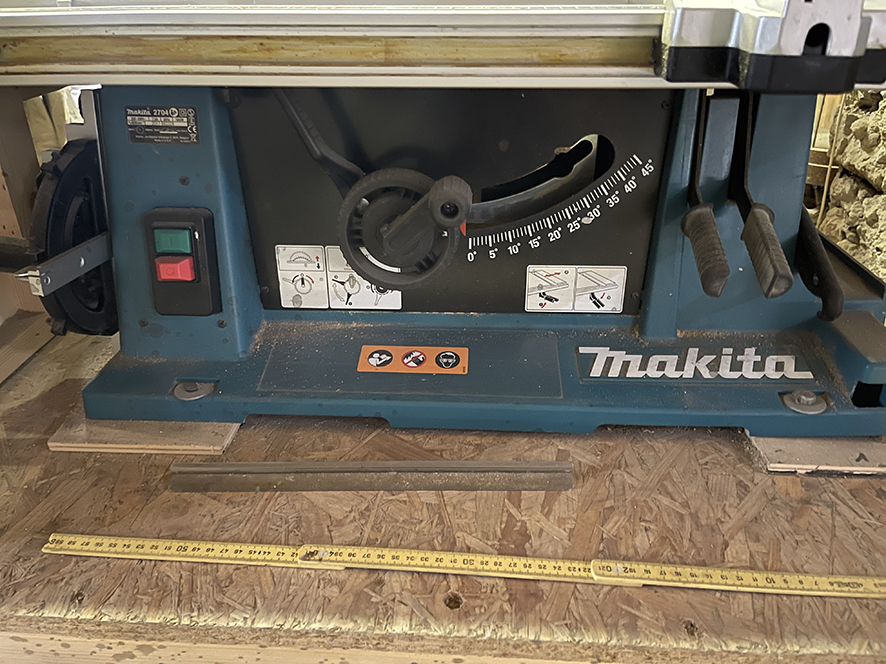 MAKITA 2704N SEGA CIRCOLARE USATA POCHISSIMO in vendita - foto 3