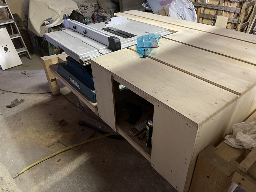 MAKITA 2704N SEGA CIRCOLARE USATA POCHISSIMO in vendita - foto 2