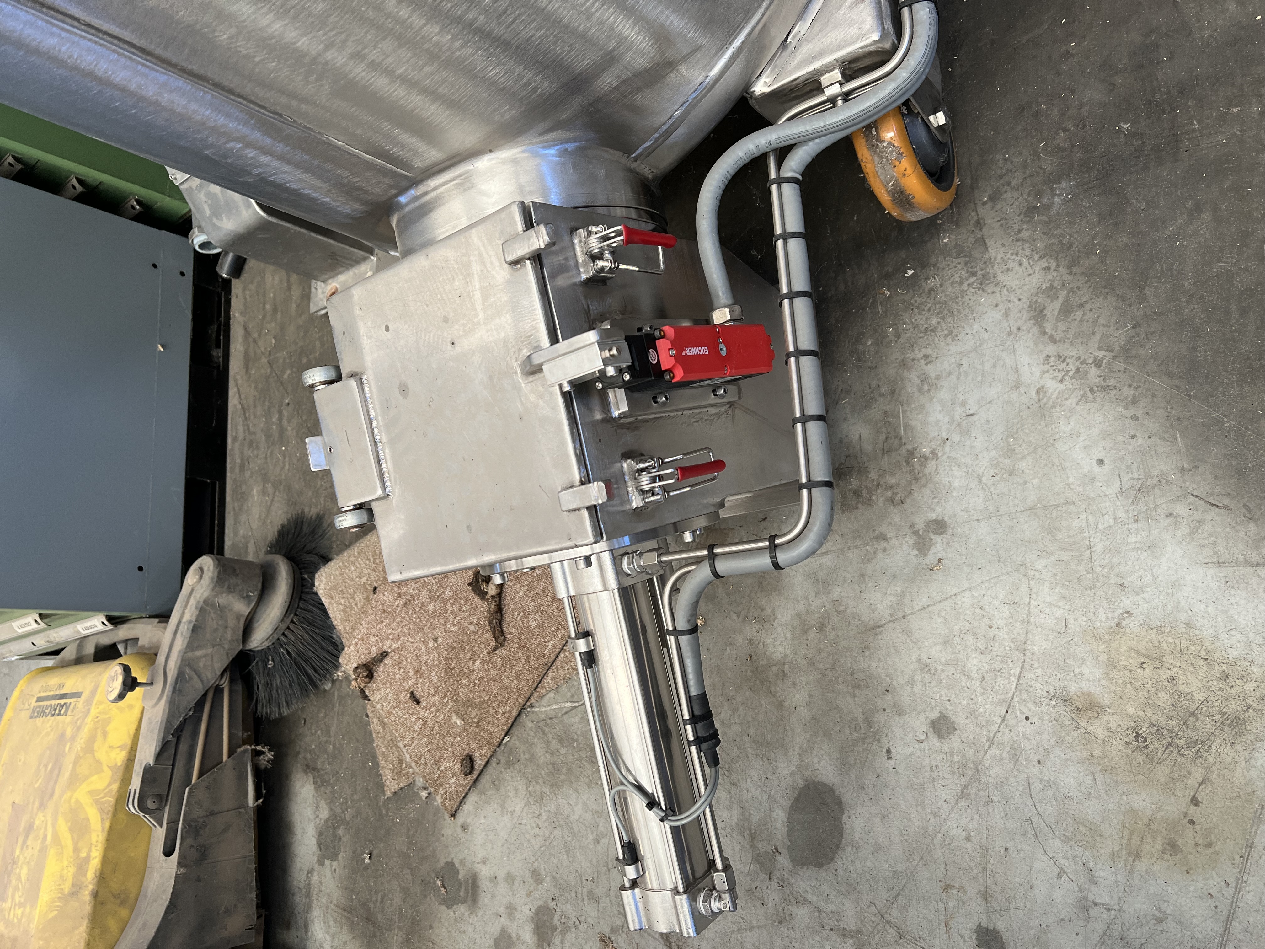 MESCOLATORE 300LT in vendita - foto 4